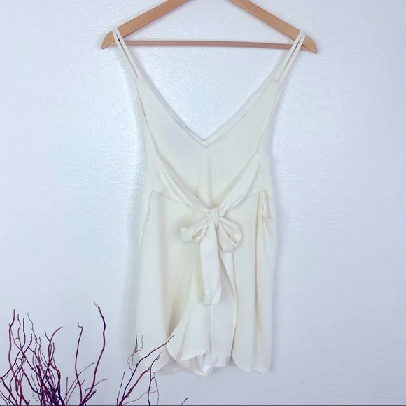 NWT LULUS Out To Lunch Tie-Back White Romper - Picture 5 of 10